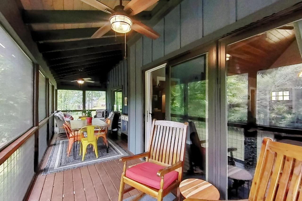 At E'S Villa Cullowhee Exterior photo